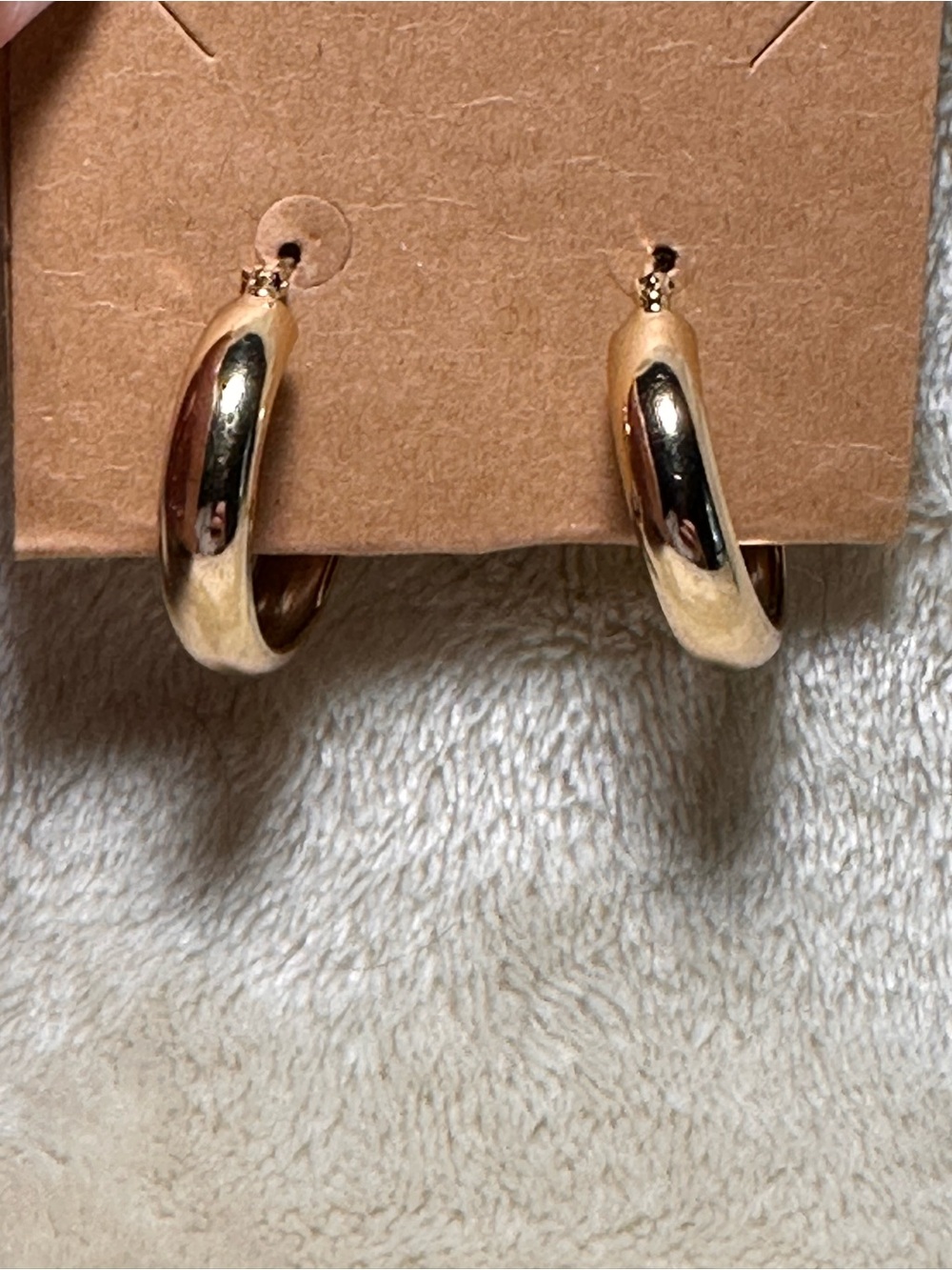 Polished Gold Hoop Earrings - Women's Classic Tubular Hoops
